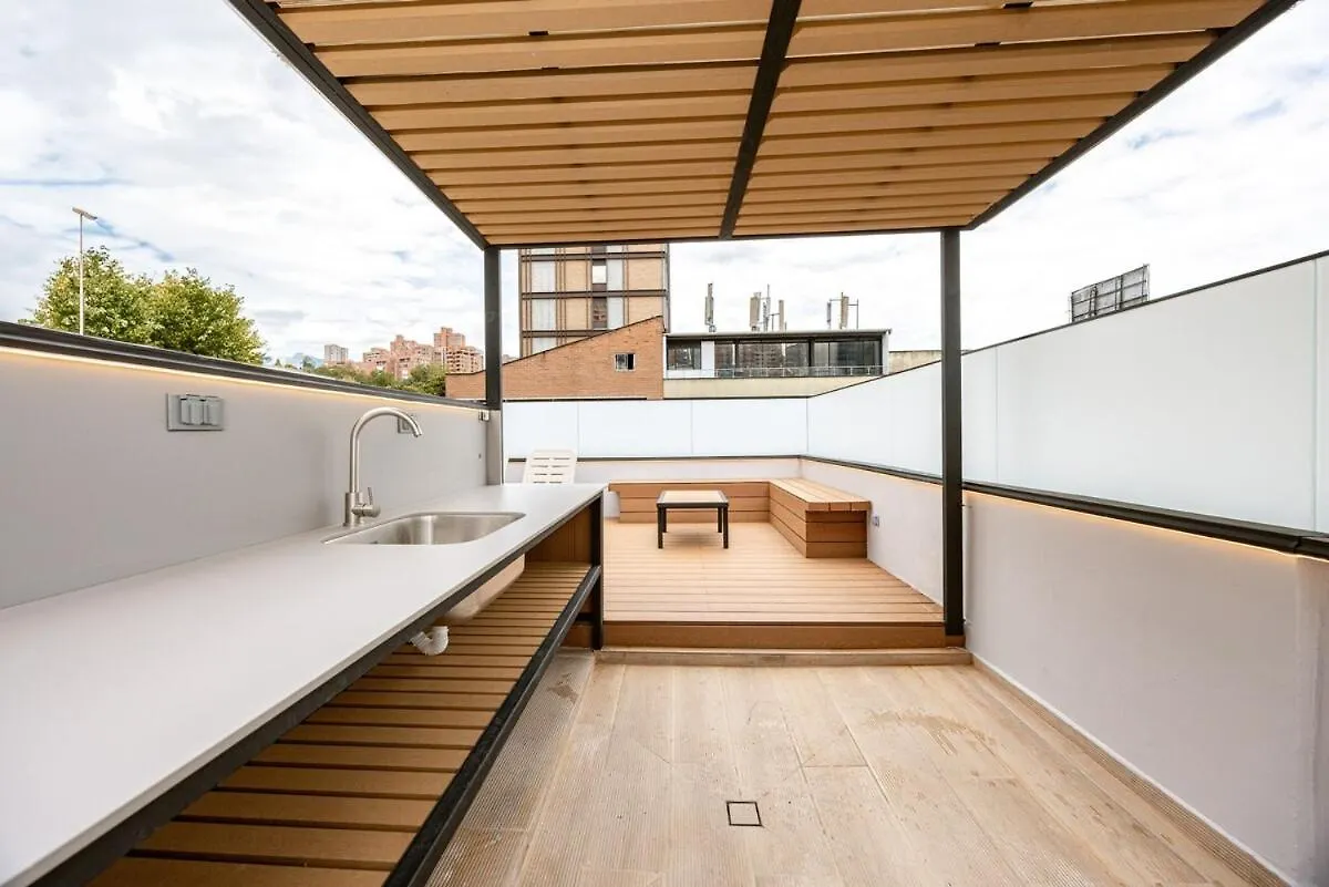 Apartment L301 4Br Lleras Park Apt Rooftop Jacuzzi Air Conditioning Medellin