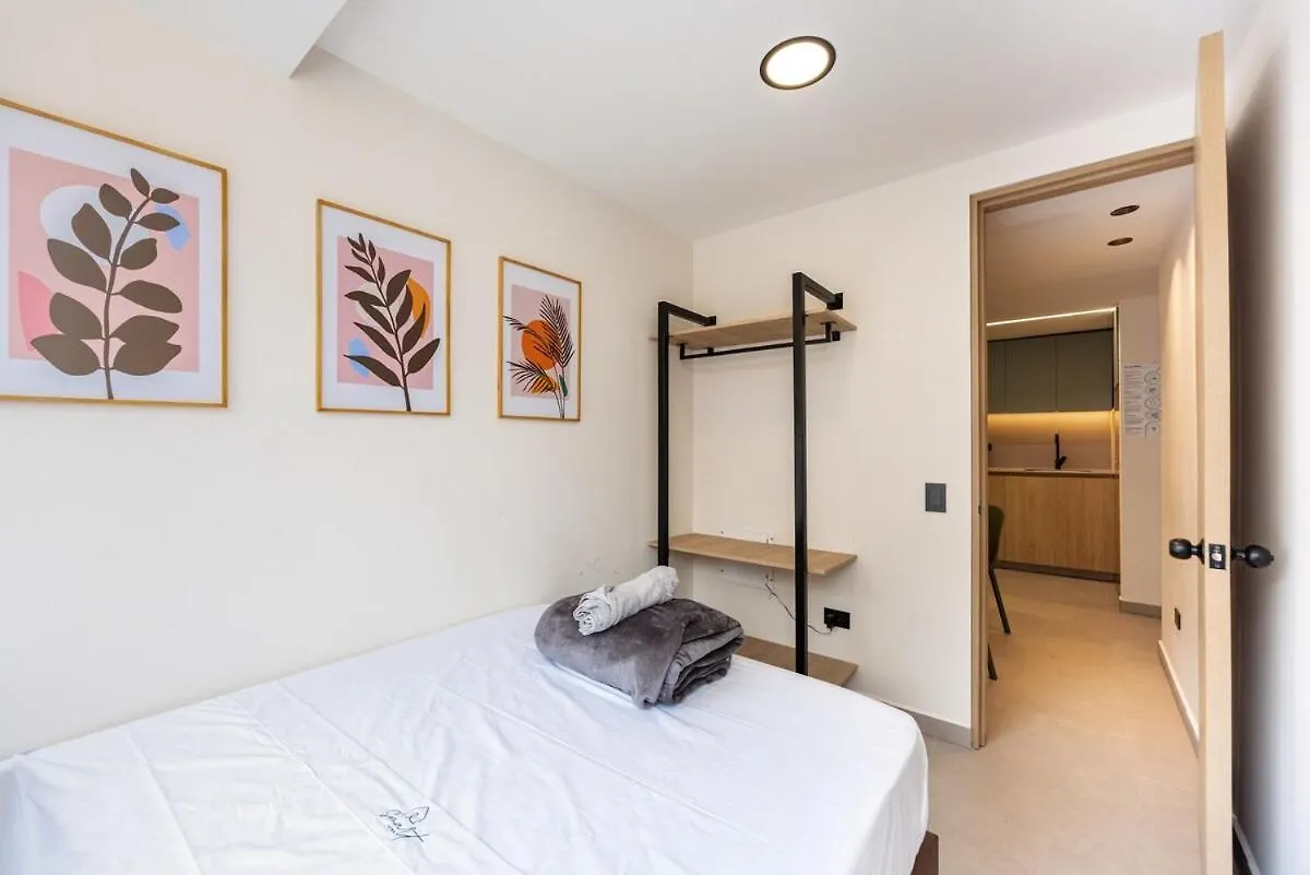 Apartment L301 4Br Lleras Park Apt Rooftop Jacuzzi Air Conditioning Medellin Colombia