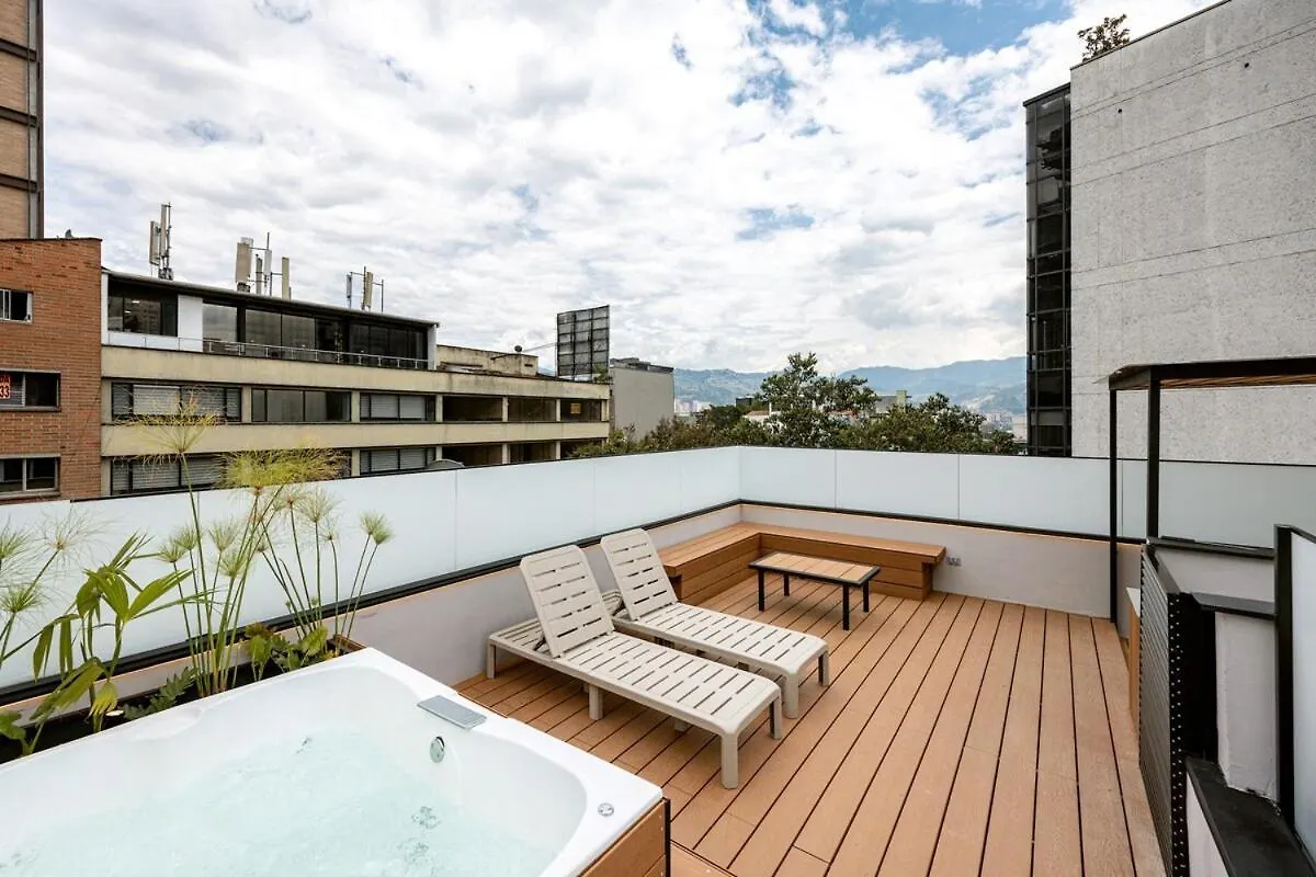 Apartment L301 4Br Lleras Park Apt Rooftop Jacuzzi Air Conditioning Medellin Colombia