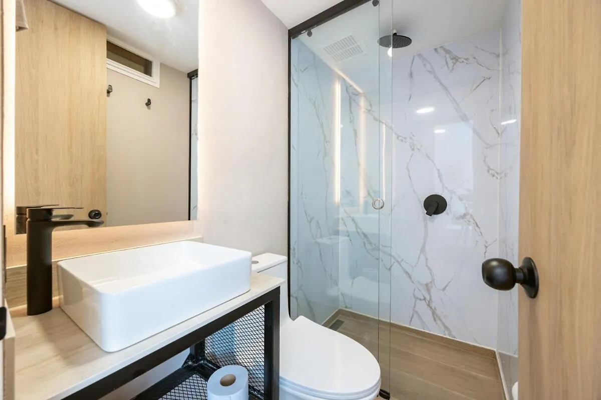 L301 4Br Lleras Park Apt Rooftop Jacuzzi Air Conditioning Medellin 0*,  Colombia
