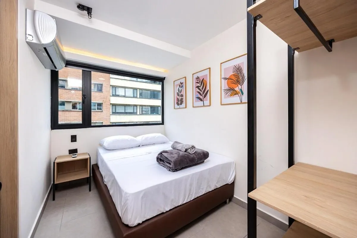 Apartment L301 4Br Lleras Park Apt Rooftop Jacuzzi Air Conditioning Medellin